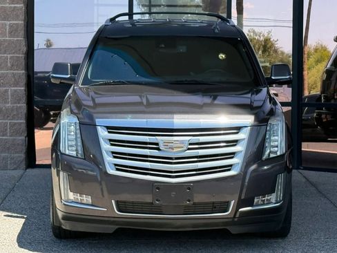 Used 2016 Cadillac Escalade Platinum RWD image 19
