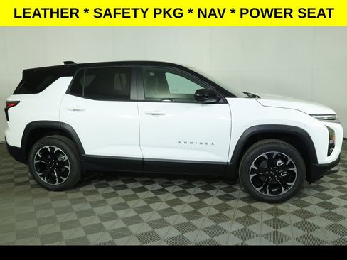 New 2026 Chevrolet Equinox LT FWD image 2