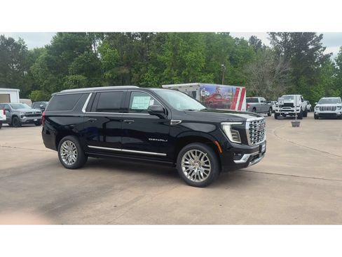 New 2026 GMC Yukon XL Denali w/ Sun & Power Step Package AWD/4WD image 2