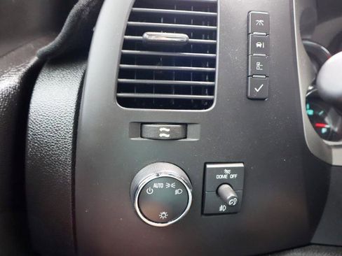 Used 2013 Chevrolet Silverado 1500 LT RWD image 17