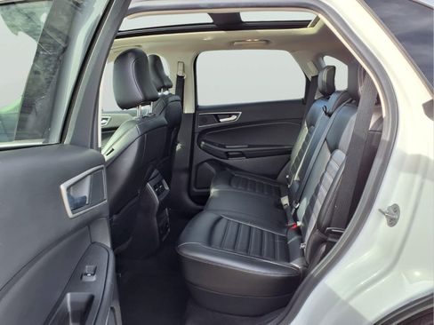 Used 2023 Ford Edge SEL w/ Convenience Package AWD/4WD image 10