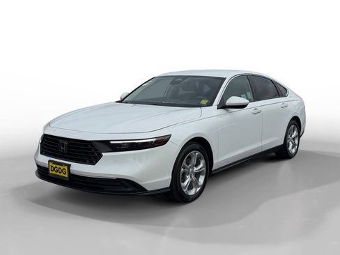 Certified 2023 Honda Accord LX image 1