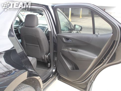 Used 2023 Chevrolet Equinox LT image 22