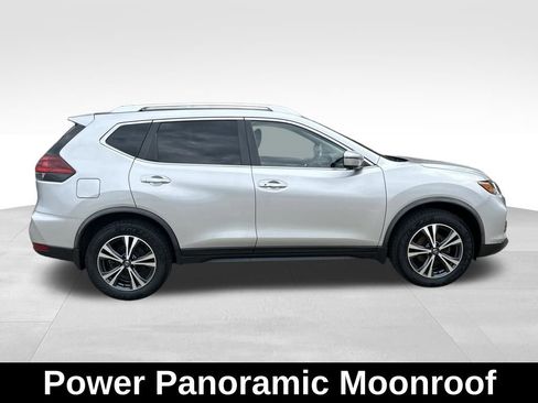 Used 2020 Nissan Rogue SV w/ Sun & Sound Touring Package image 7