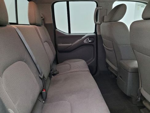 Used 2019 Nissan Frontier SV image 19