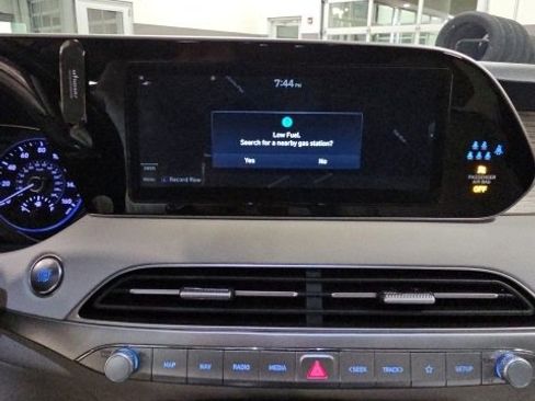 Used 2022 Hyundai Palisade SEL w/ Premium Package image 20