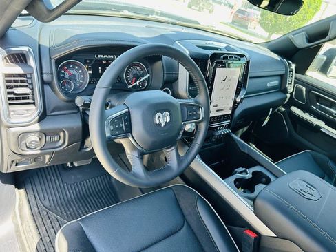 Used 2024 RAM 1500 Laramie image 13