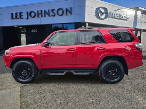 Used 2024 Toyota 4Runner TRD Off-Road Premium w/ Off Road Premium Plus Package AWD/4WD image 2