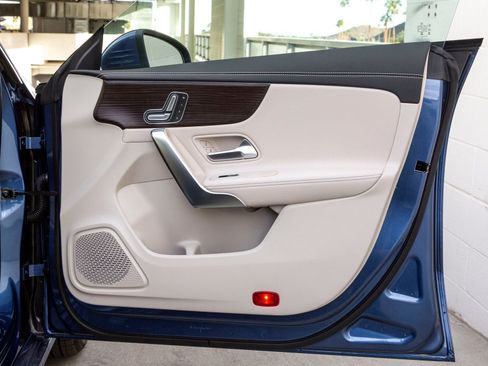 New 2025 Mercedes-Benz CLA 250 image 26