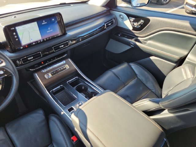 Used 2025 Lincoln Aviator Reserve w/ Equipment Group 201A AWD/4WD image 28