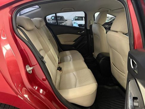 Used 2018 MAZDA MAZDA3 Sport image 21