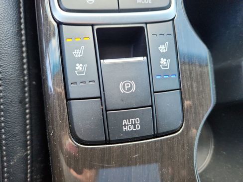 Used 2020 Kia Optima Premium image 26