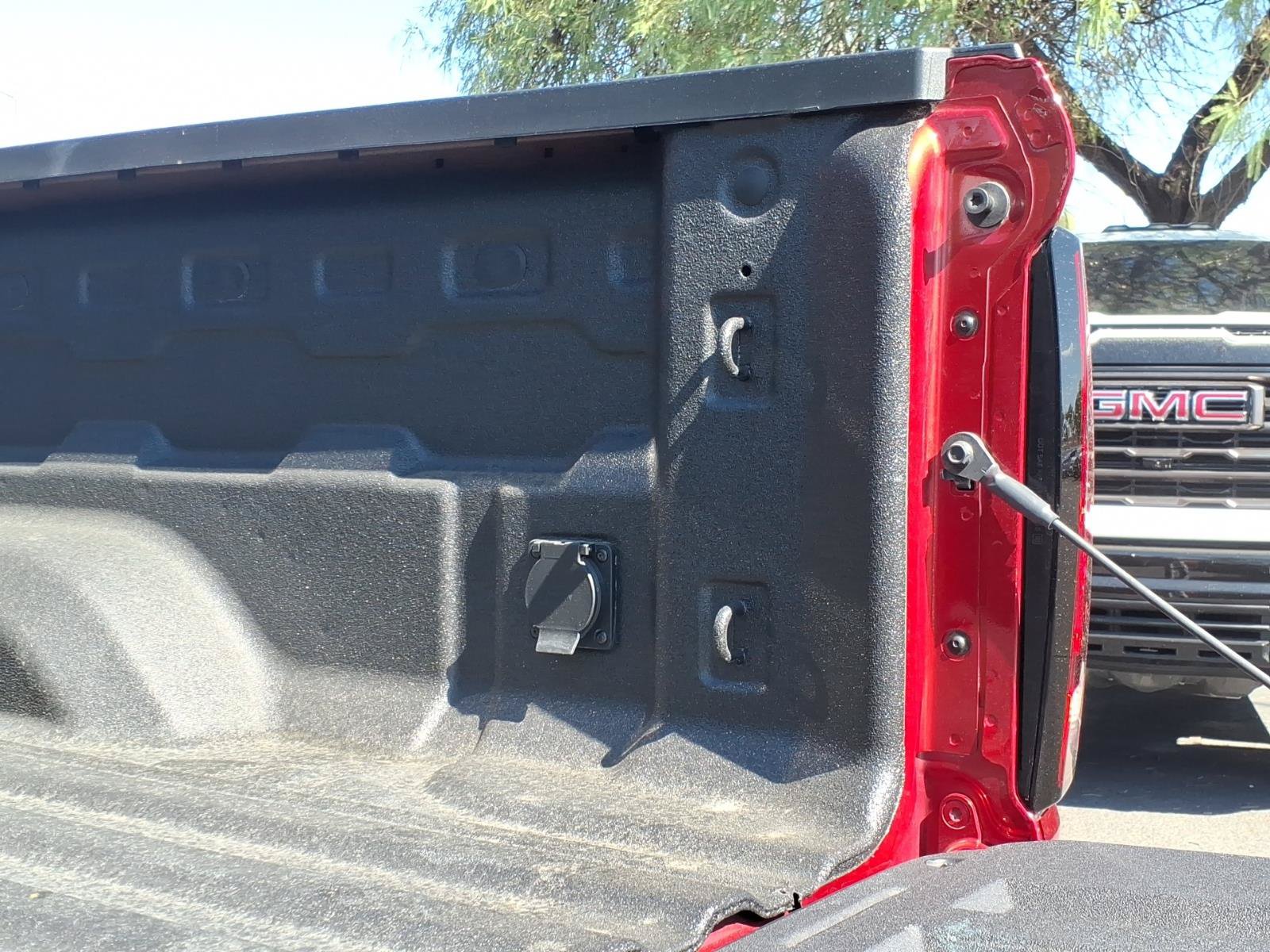 Used 2024 Chevrolet Colorado ZR2 w/ ZR2 Convenience Package III AWD/4WD image 8