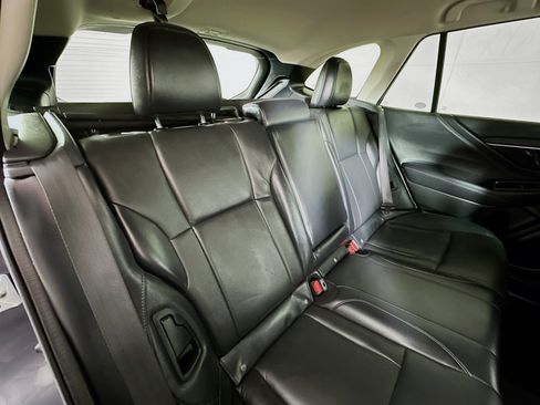 Used 2023 Subaru Outback Touring image 27