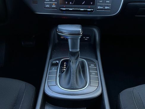 Used 2025 Hyundai Kona SEL image 23