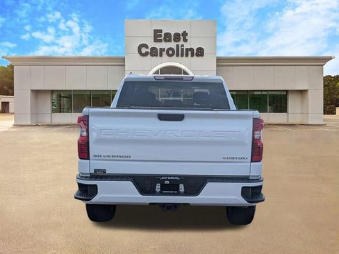 Used 2022 Chevrolet Silverado 1500 Custom RWD image 4