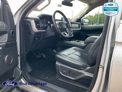 Used 2024 Ford Expedition XLT AWD/4WD image 17