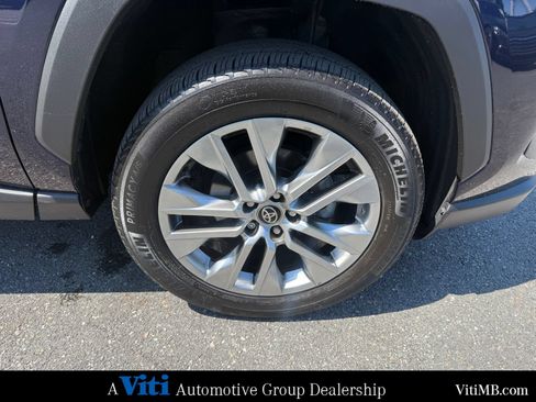 Used 2023 Toyota RAV4 XLE Premium AWD/4WD image 15