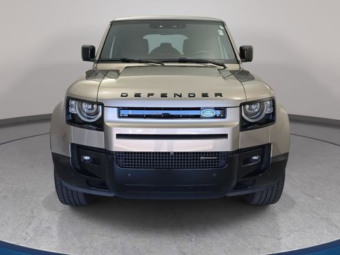 Used 2023 Land Rover Defender 110 X-Dynamic SE image 2