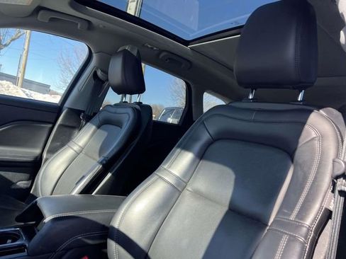 Certified 2022 Lincoln Corsair AWD w/ Premium Package image 11