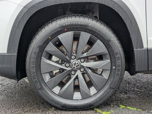 Used 2022 Volkswagen Taos S w/ IQ Drive S Package image 36