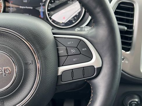 Used 2018 Jeep Compass Latitude w/ Popular Equipment Group image 26