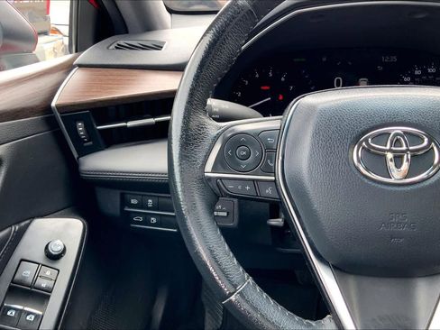 Used 2022 Toyota Avalon XLE w/ Moonroof Package image 23