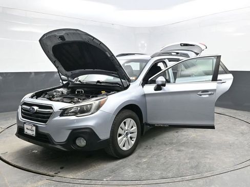 Used 2018 Subaru Outback 2.5i Premium image 40