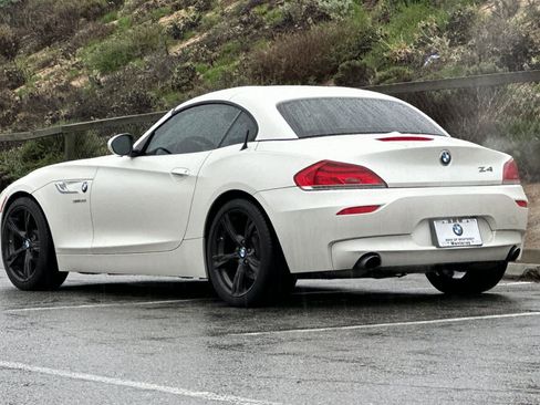 Used 2011 BMW Z4 sDrive35i image 7