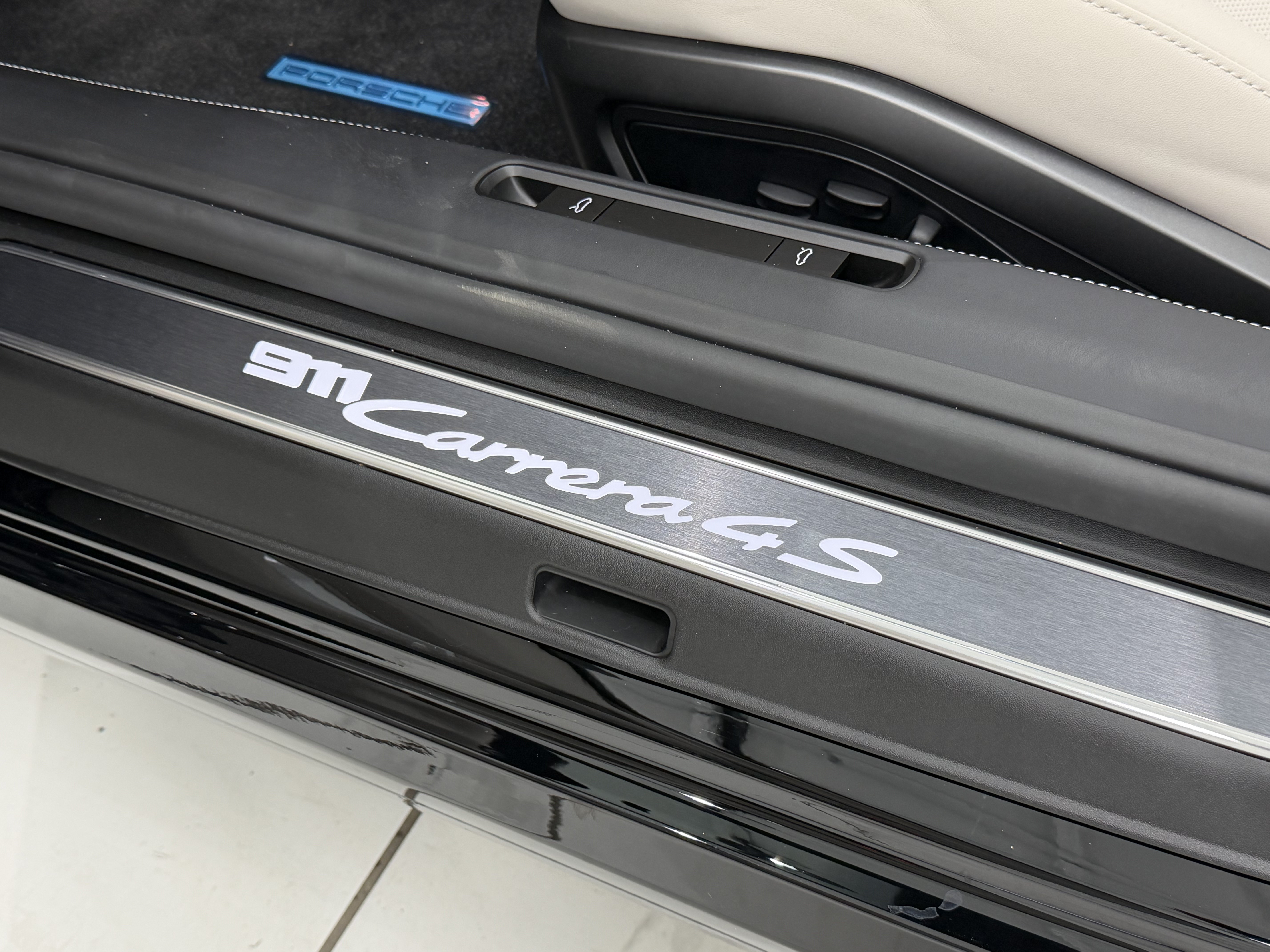 Certified 2026 Porsche 911 Carrera 4S AWD/4WD image 34
