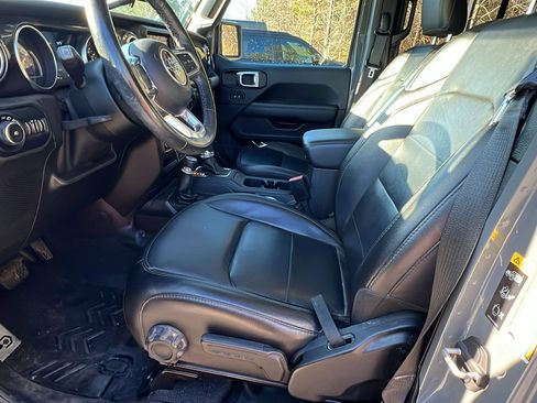 Used 2021 Jeep Wrangler Unlimited Sahara image 16