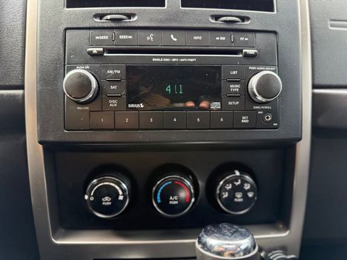 Used 2012 Jeep Liberty Sport AWD/4WD image 21