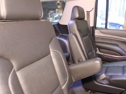 Used 2019 GMC Yukon XL SLT image 14