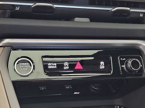 New 2026 Audi Q5 Premium Plus AWD/4WD image 11