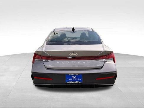 New 2025 Hyundai Elantra Blue image 6