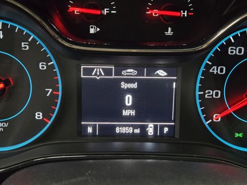 Used 2018 Chevrolet Cruze LS image 16