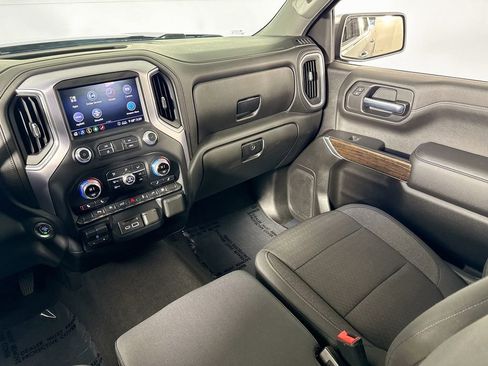Used 2020 GMC Sierra 1500 SLE w/ SLE Value Package image 26