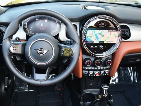 Used 2024 MINI Cooper S w/ Signature Upholstery Package FWD image 61