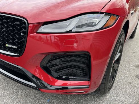 Used 2023 Jaguar F-PACE R-Dynamic S image 9