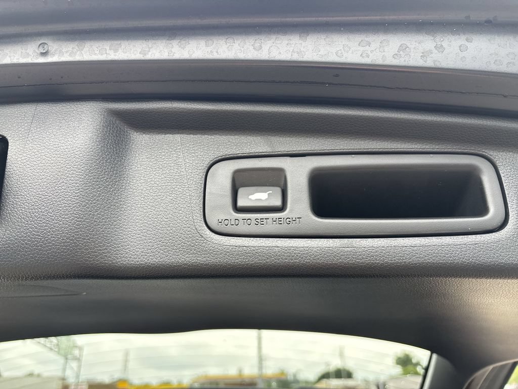 Used 2025 Honda CR-V Sport-L image 16