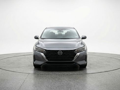 Used 2025 Nissan Sentra SV image 2