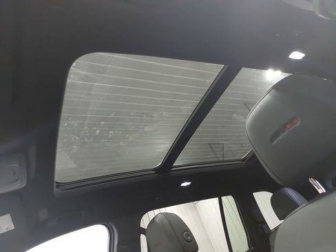 New 2025 GMC Acadia AT4 w/ Luxury Package image 34