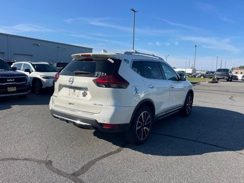 Used 2019 Nissan Rogue SL w/ Premium Package AWD/4WD image 5