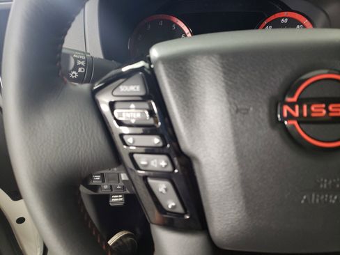 New 2026 Nissan Frontier PRO-4X w/ Pro-4x Convenience Package image 18