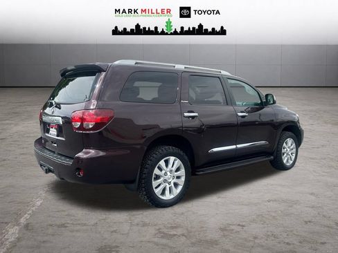 Used 2019 Toyota Sequoia Platinum AWD/4WD image 6