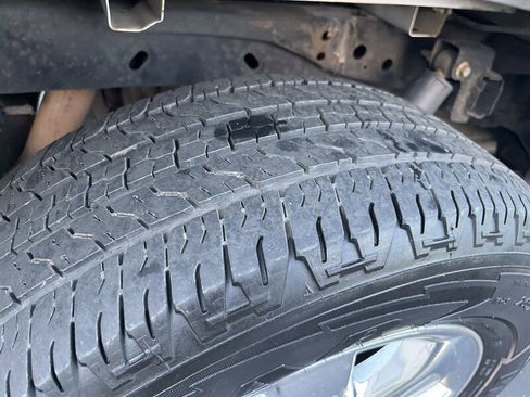 Used 2013 Ford F150 XLT w/ Luxury Equipment Group image 18