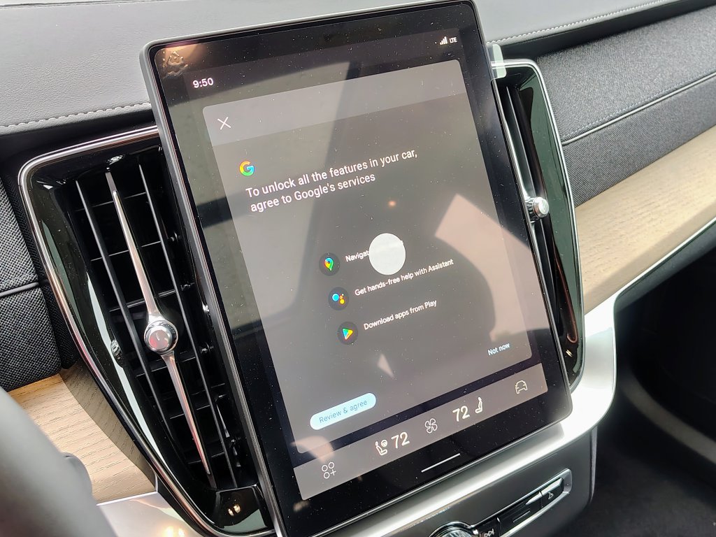 New 2027 Volvo XC90 B5 Core AWD/4WD image 17