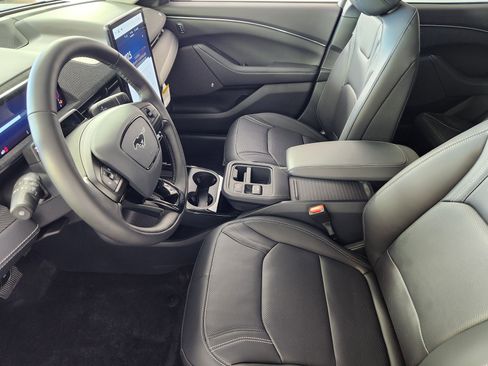 New 2025 Ford Mustang Mach-E Premium image 10