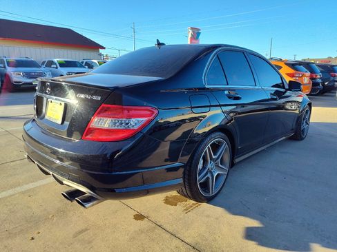 Used 2010 Mercedes-Benz C 63 AMG Sedan image 4