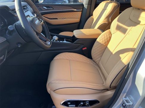 New 2025 Jeep Grand Cherokee L Summit w/ Obsidian Package image 13